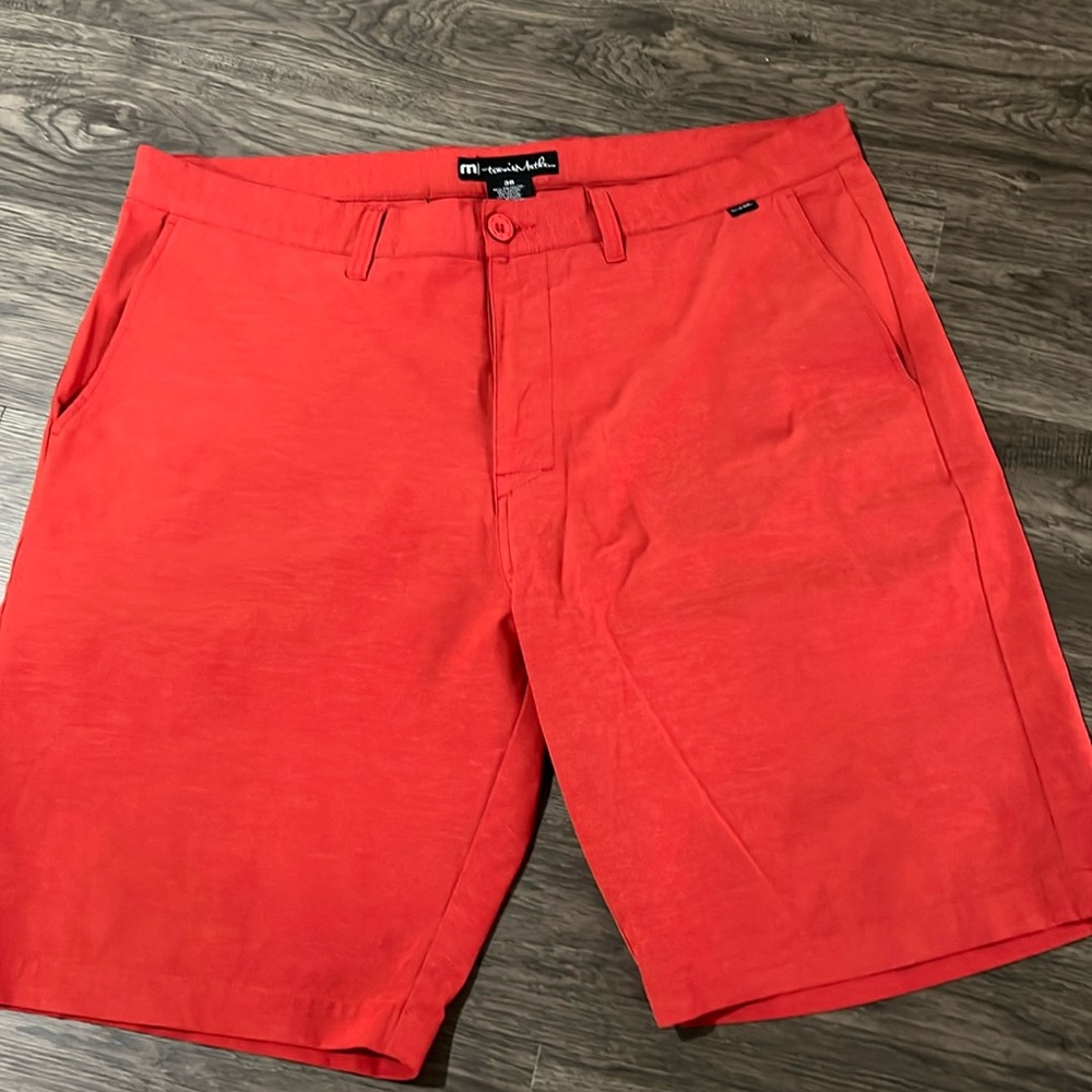 Travis Mathew golf shorts